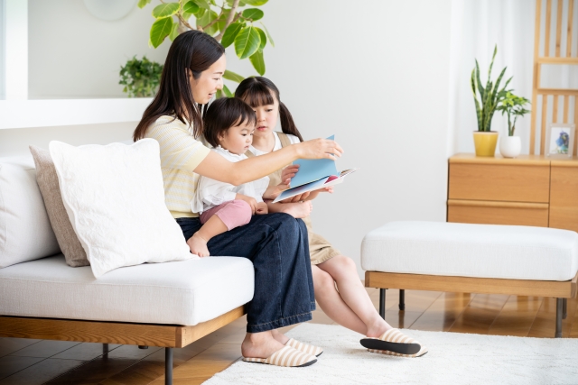 親子　絵本　楽しむ