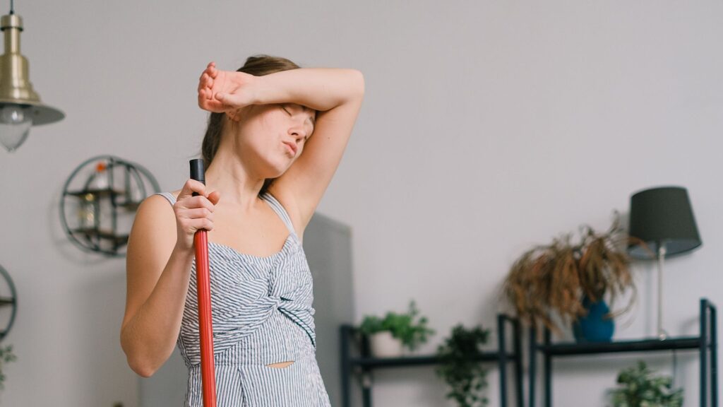 疲れている女性_家事