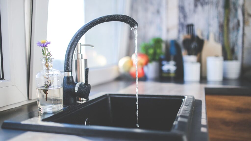 寝かしつけ 寝落ち｜深夜の片付けから卒業する2つのポイント