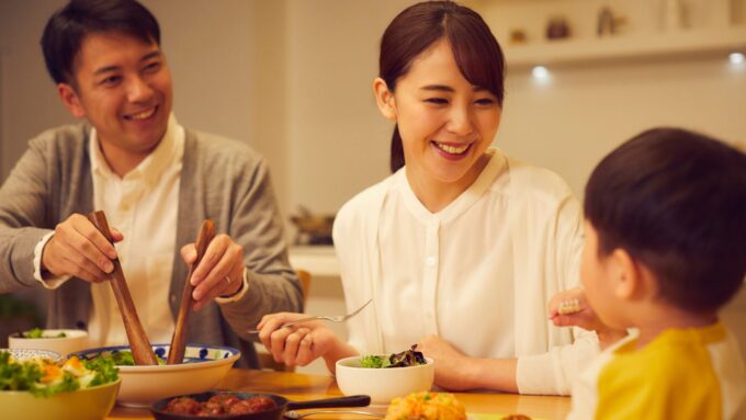 【家事と育児で疲れたあなたへ】夕方がラクになる「20分ごはん」の秘密とは?