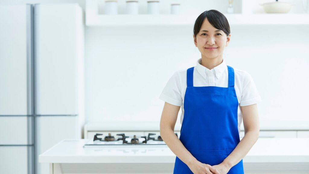 女性　エプロン